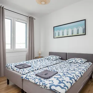 https://warsaw-aparts-herbu-janina.warsawhotelspoland.com