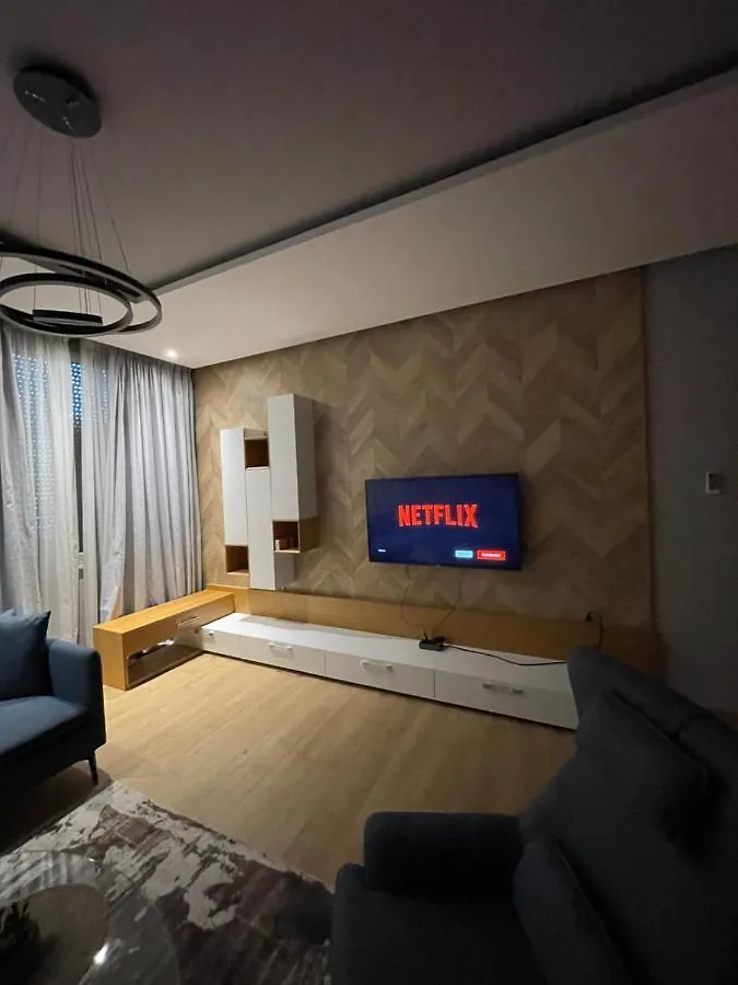 Lux Apartment Tirana